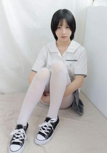 波多吉野电影_十万网红美女美酱