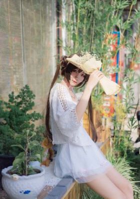 善良的嫂子2李采潭_HD高清免费观看